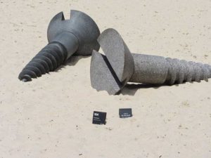 Australia - Sculpture by the Sea - Screws in Sand